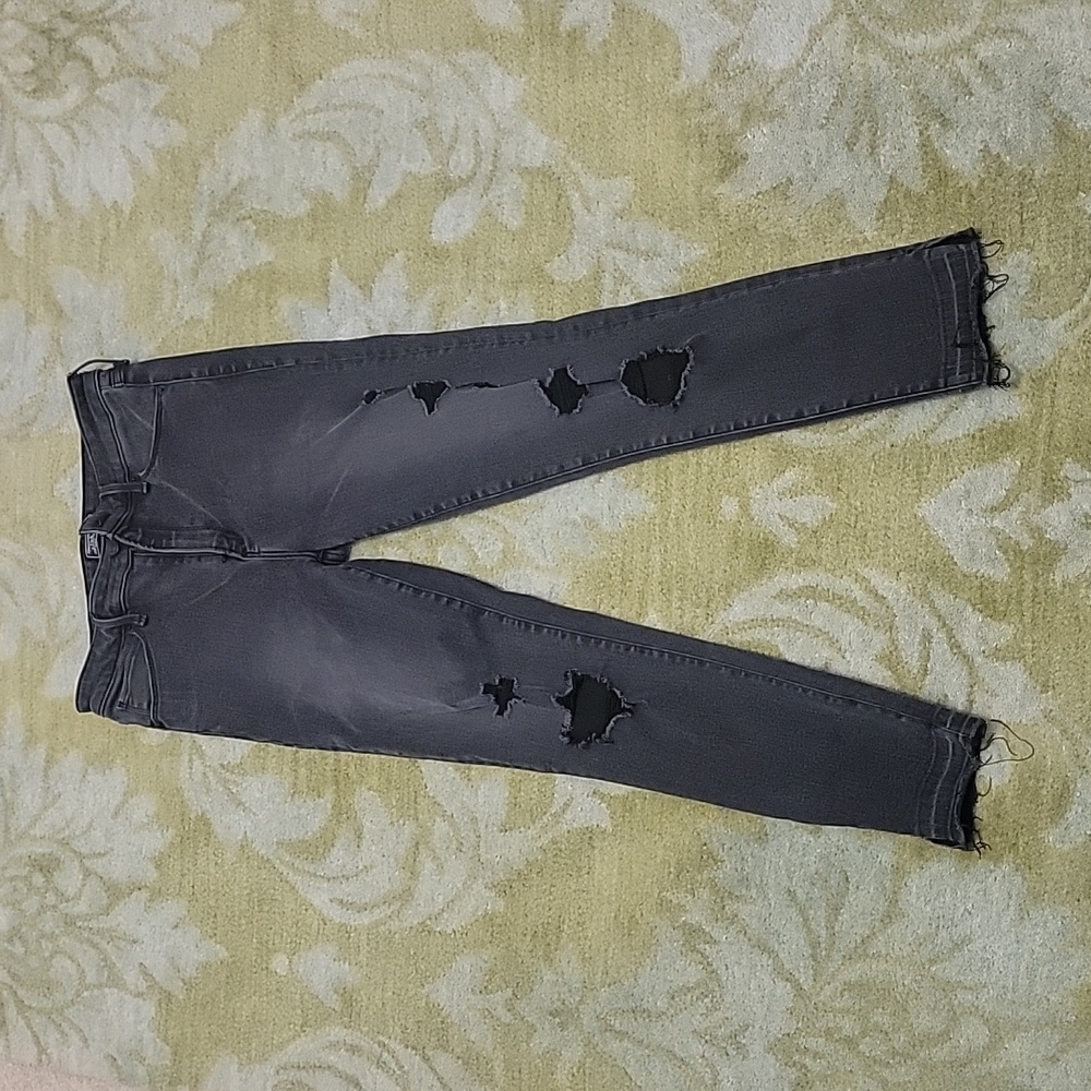 Abercrombie and Fitch Simone High Rise Ankle - size 4
